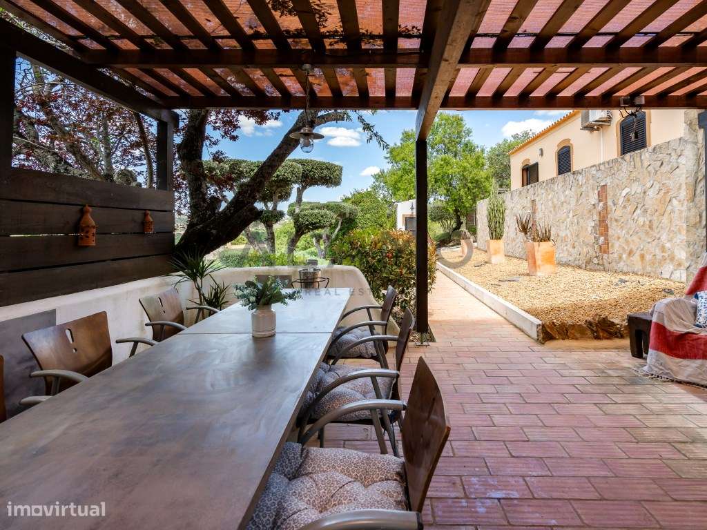 Villa tradicional com piscina em Loulé-25