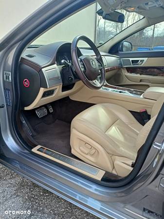 Jaguar XF 3.0 V6 D S Premium Luxury - 7