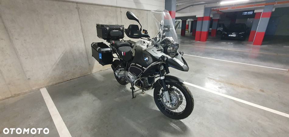 BMW Adventure - 12