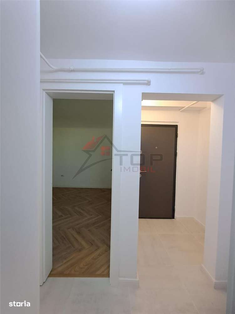 Apartament o camera, Spatiu comercial- Nicolina - Imagine principală: 5/10