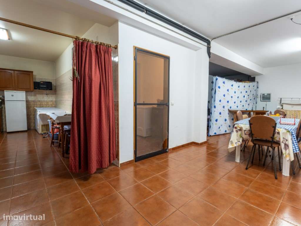 Moradia Geminada T3 Concelho de Alcobaça-37