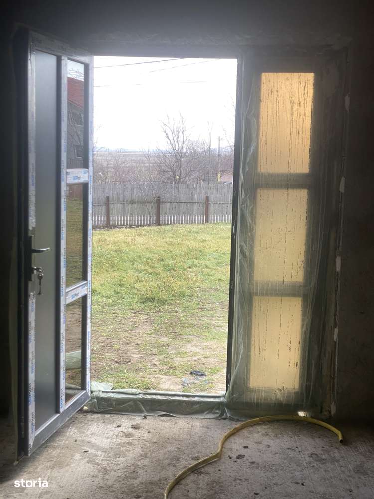 Casă Noua la gri cu utilități în interior -70.000E - Imagine principală: 2/6