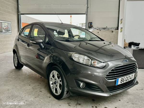 Ford Fiesta 1.5 TDCi Titanium - 19