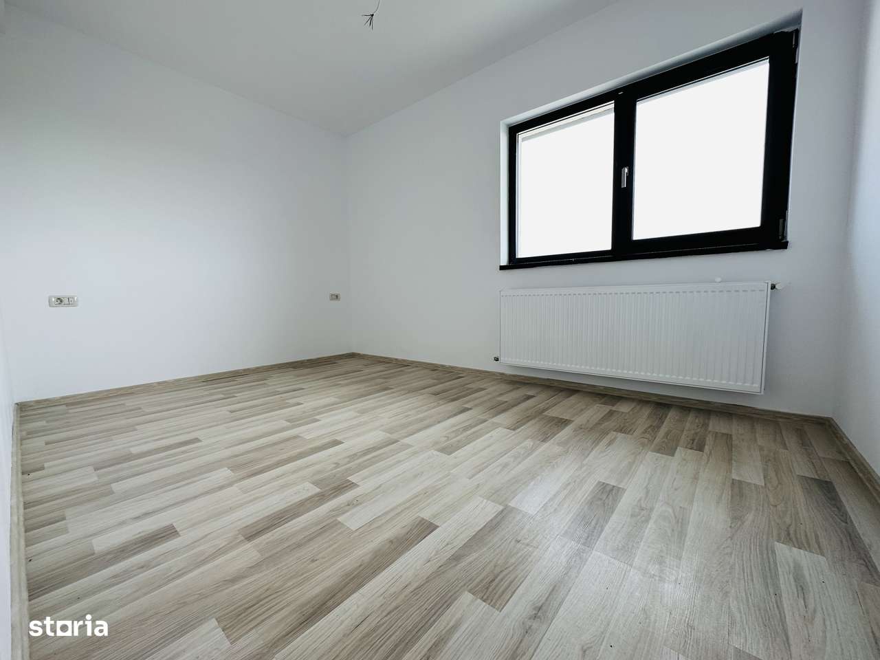 Casă de vânzare în Comuna Berceni – 4 camere, 360 mp – 165.000 €-10