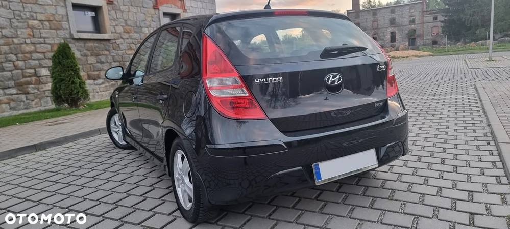 Hyundai I30 1.4 blue Comfort - 9