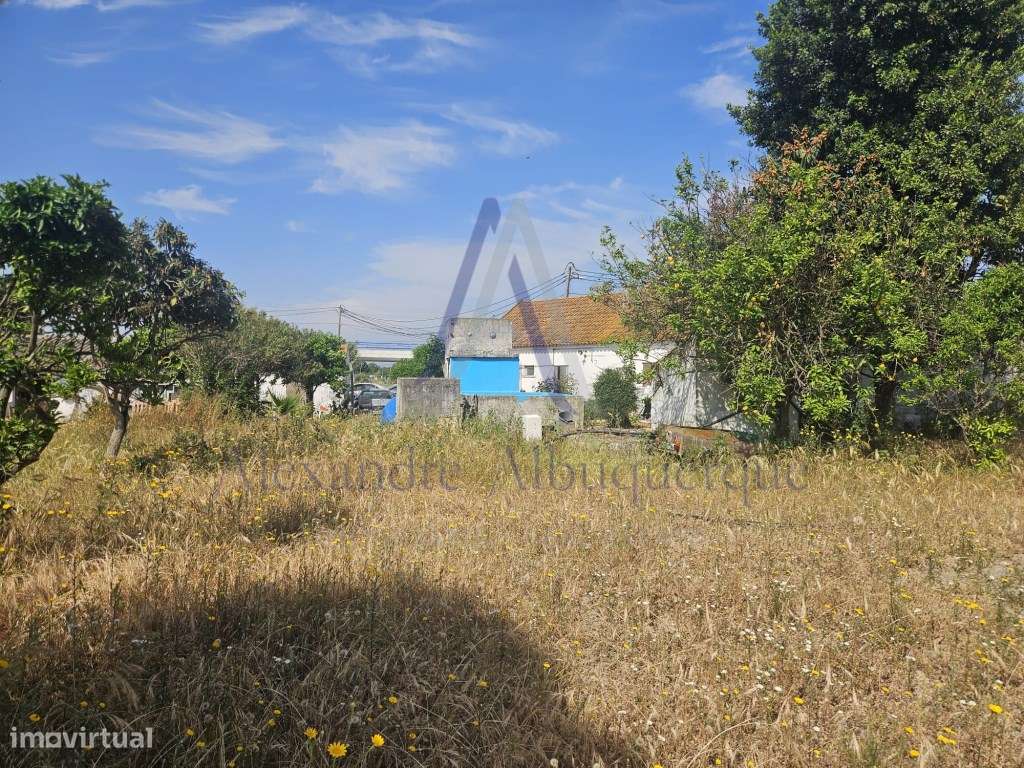 Quinta com 3 Habitações | Pinhal Novo | Terreno 5.400 m²-14