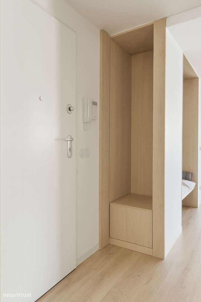 T4 remodelado com terraço - Rua Alexandre Ferreira-15