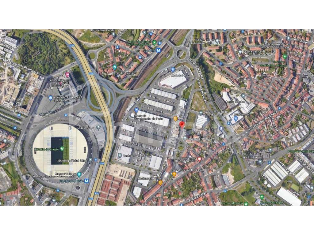 Terreno junto ao Estádio de Dragão - Grande imagem: 3/3