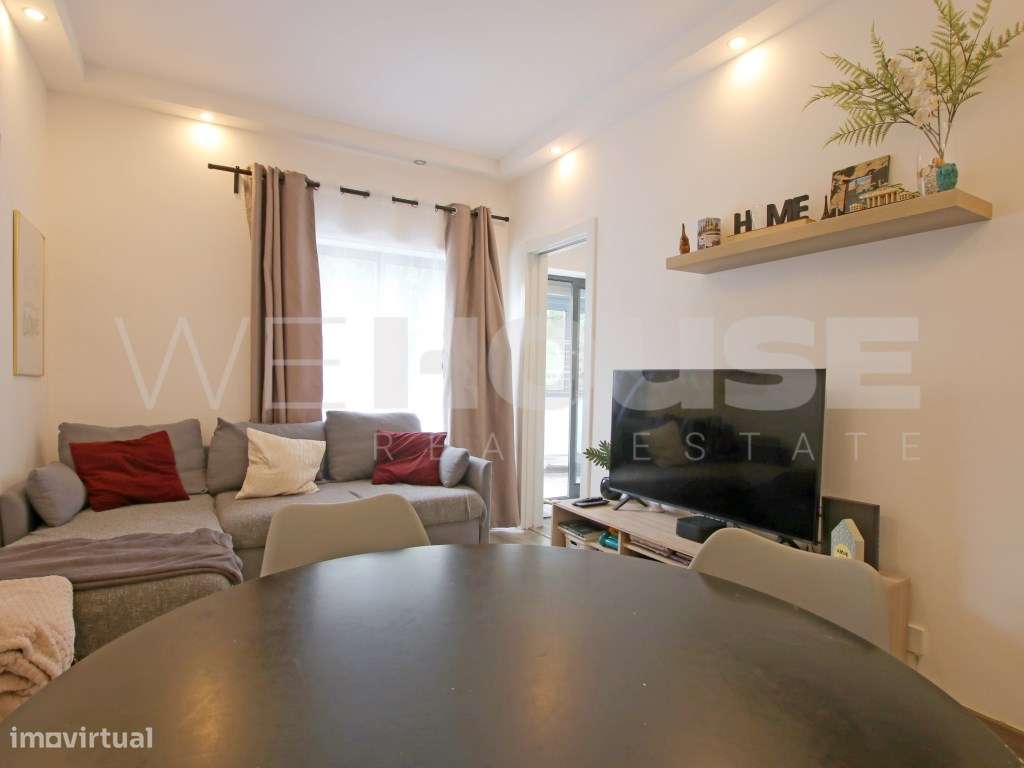 Apartamento T2 Renovado com Varanda - Excelente Localização ( Estaç...-13