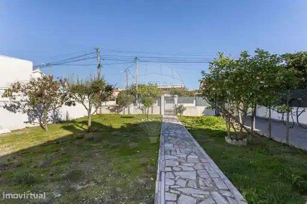 Moradia T6 para venda-46