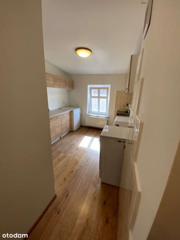 Wynajęta kamienica - 15 mieszkań, po remoncie-14