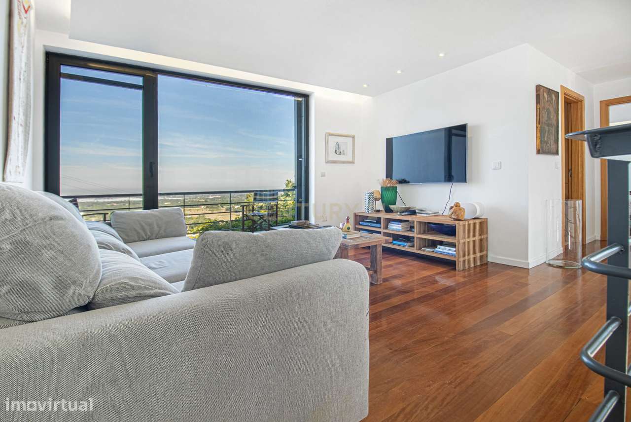 Quinta na Arrábida com moradia T5 de 364 m2 em lote de 13 520 m2 Onde-23