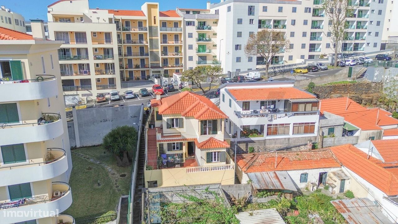 Moradia T3 nas Madalenas, Concelho do Funchal - Grande imagem: 1/60
