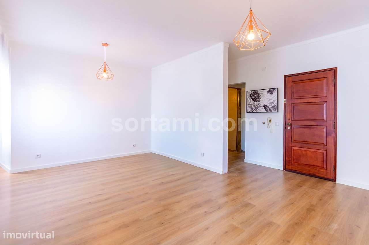 Apartamento T0 Venda em Quarteira,Loulé - Grande imagem: 4/9