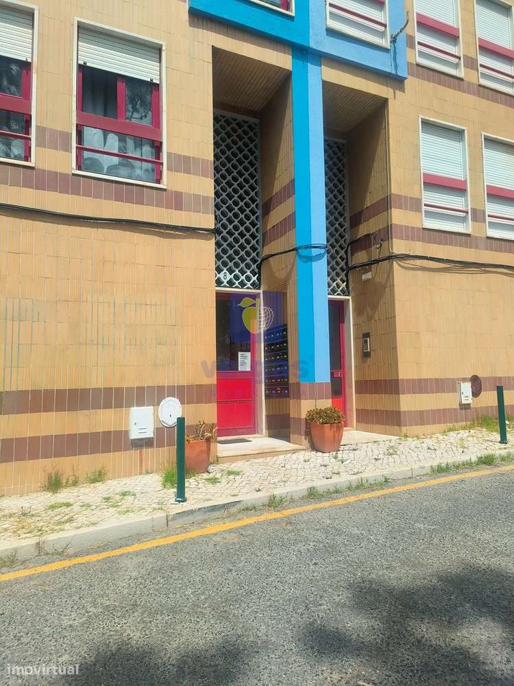 Apartamento T1 à venda no Magoito em São João das Lampas, junto ao mar-9