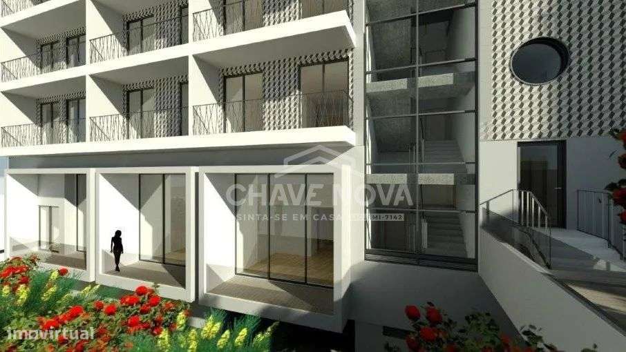 Apartamento T0 Novo c/ Terraço e Lugar de Garagem em Mafamude-15