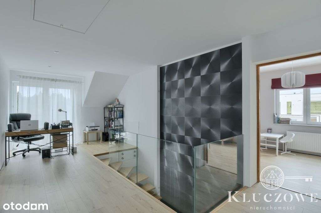 Bliźniak, narożna działka, 4 pokoje, garaż, taras.-9