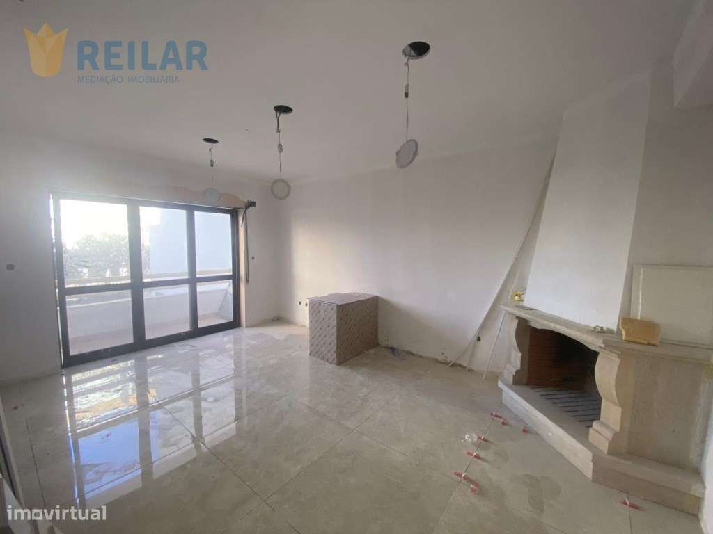 Castanheira do Ribatejo - T2 Remodelado - Grande imagem: 3/17