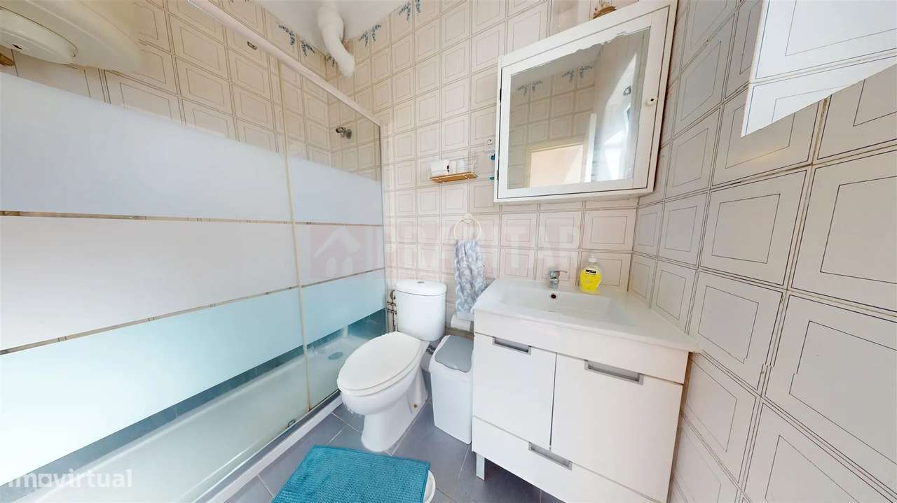 Apartamento T2 com Terraço e Anexo | Olivais-15