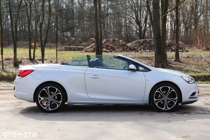 Opel Cascada 1.4 T Cosmo S&S - 18