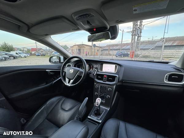 Volvo V40 D2 94g Momentum - 8