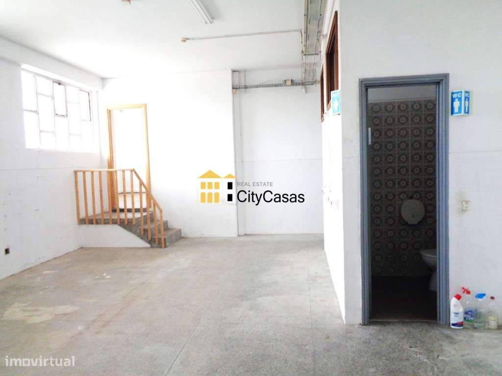 Loja c/ Terraço e 2 Frentes | Paranhos-10