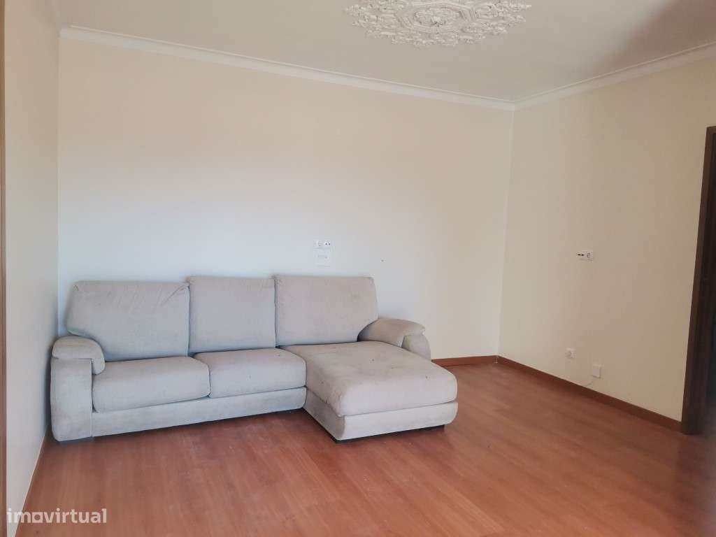 APARTAMENTO T2 NO PENDÃO, QUELUZ - Grande imagem: 3/15