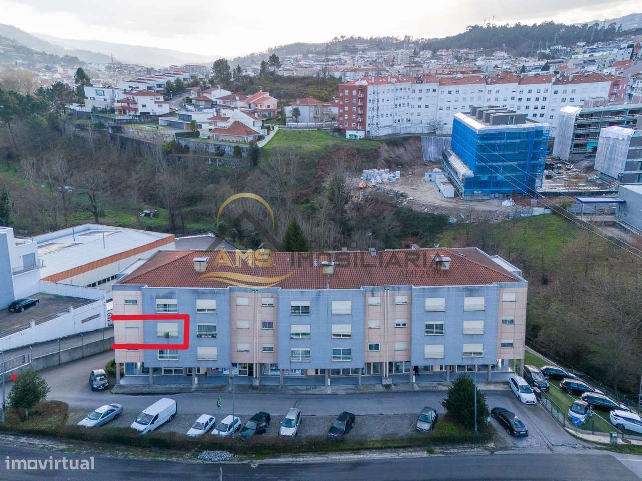 APARTAMENTO T3 COM TRÊS FRENTES E GARAGEM A 5 min a pé do Centro de - Grande imagem: 3/55