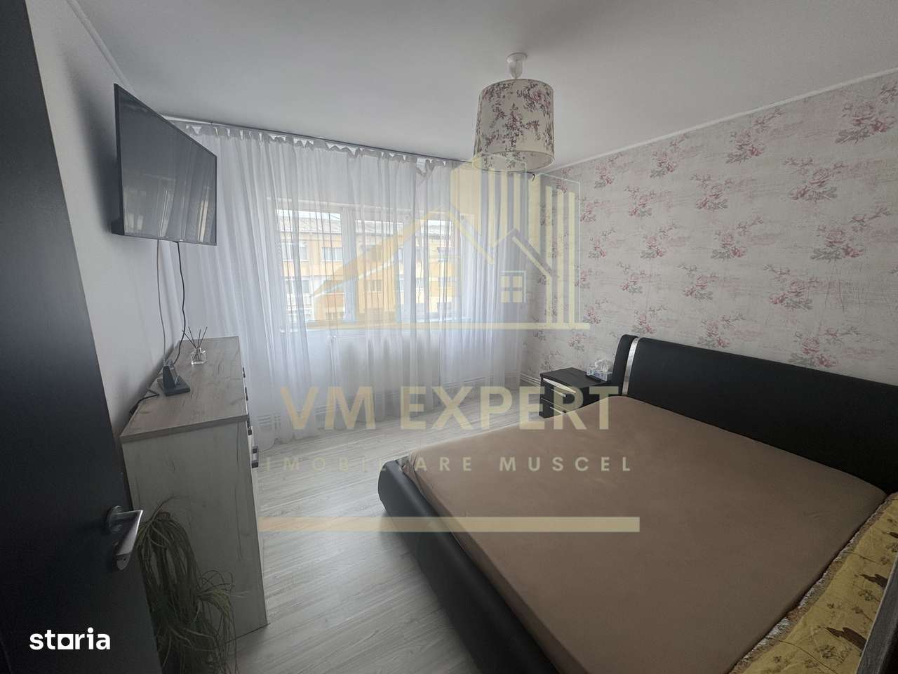 APARTAMENT 2 CAMERE ETAJ 4 CAMPULUNG GRUI - Imagine principală: 5/20