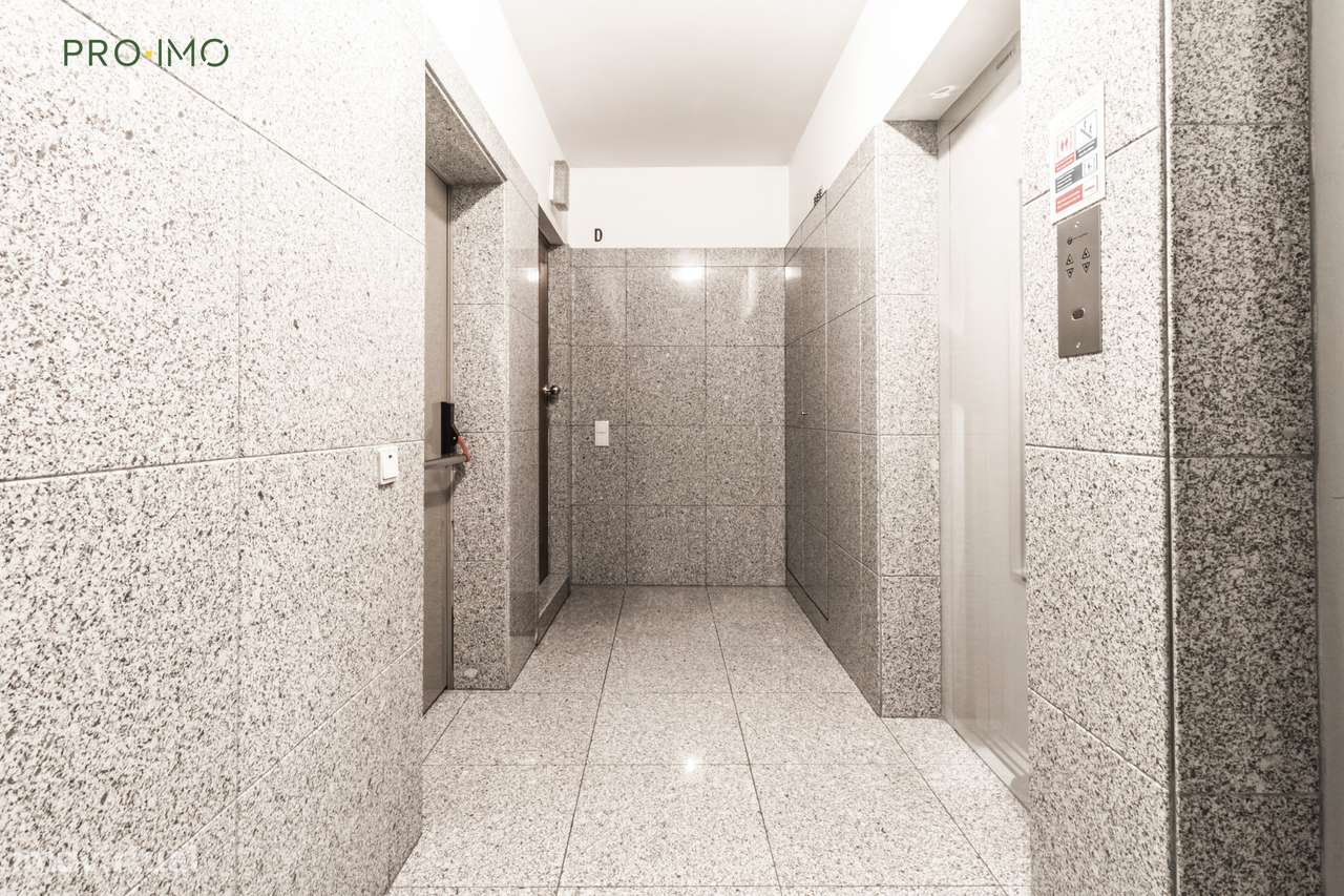 Apartamento T3 no Centro de São João da Madeira-7