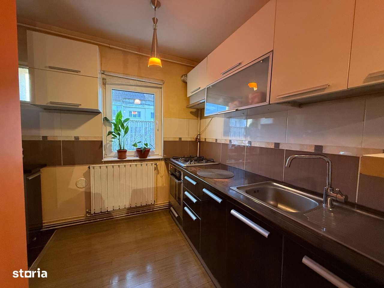 Central, str. Moldovei - Ap. 4 camere, et. III, decomandat - Imagine principală: 4/8