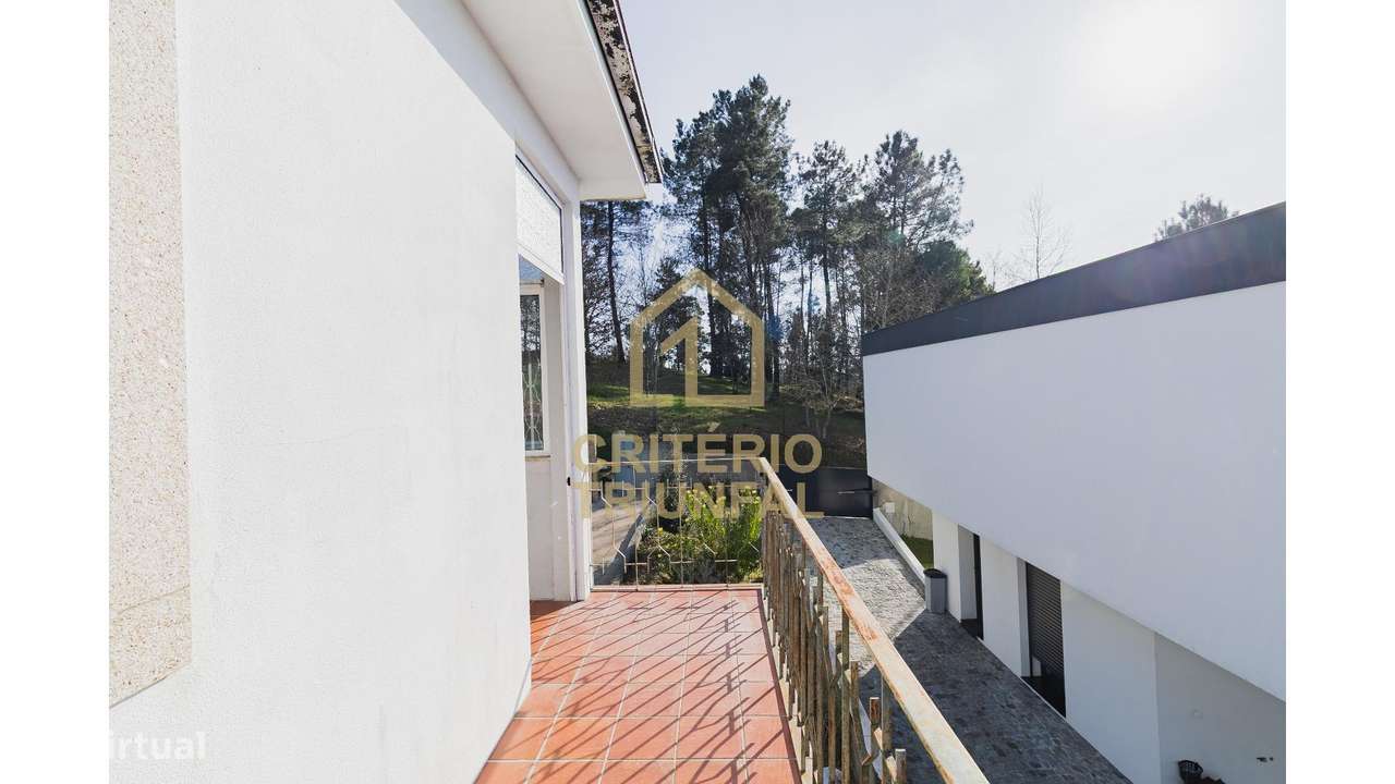 Moradia Isolada T4 em Nespereira-20