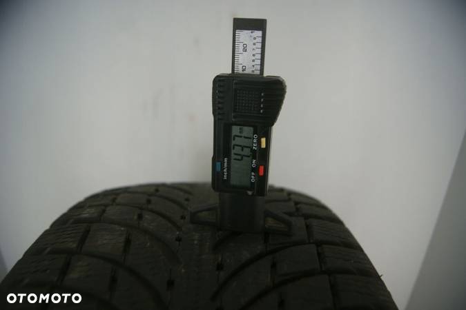 235/65R17 104H Michelin Latitude Alpin LA2 51746 - 3