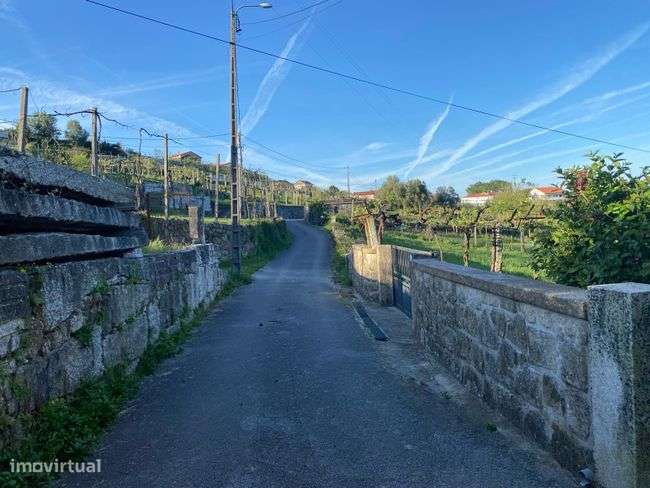 Moradia T2 para venda em Azias (Santa Maria), Ponte da Barca.-16
