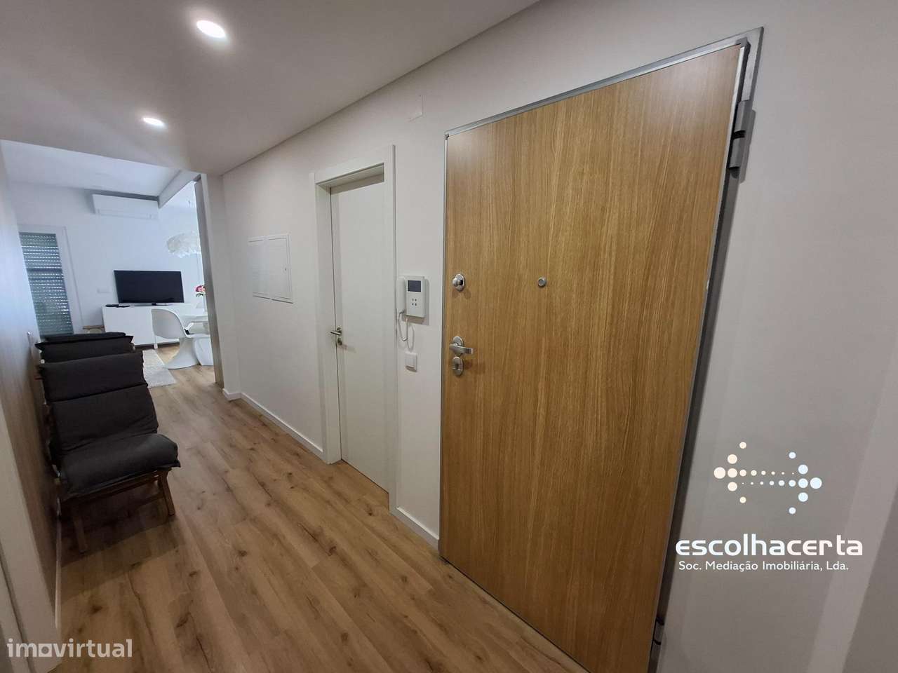 Apartamento T2 com Terraço Baixa de Setúbal-6