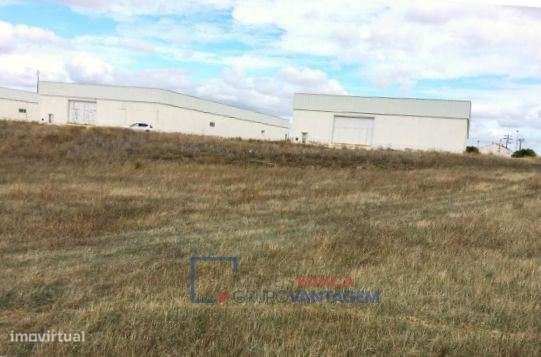 Parque industrial/logistico com 109.500m², 3 armazéns e moradia de ... - Grande imagem: 3/22