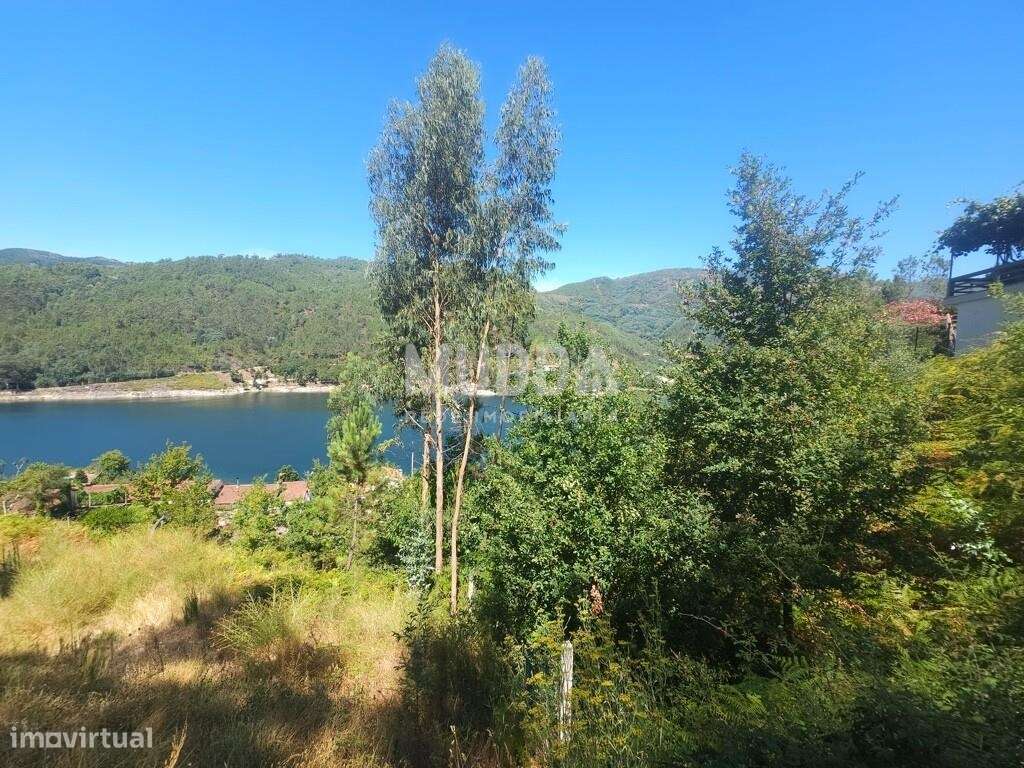 Terreno para Venda em Admeus – Vila do Gerês-8