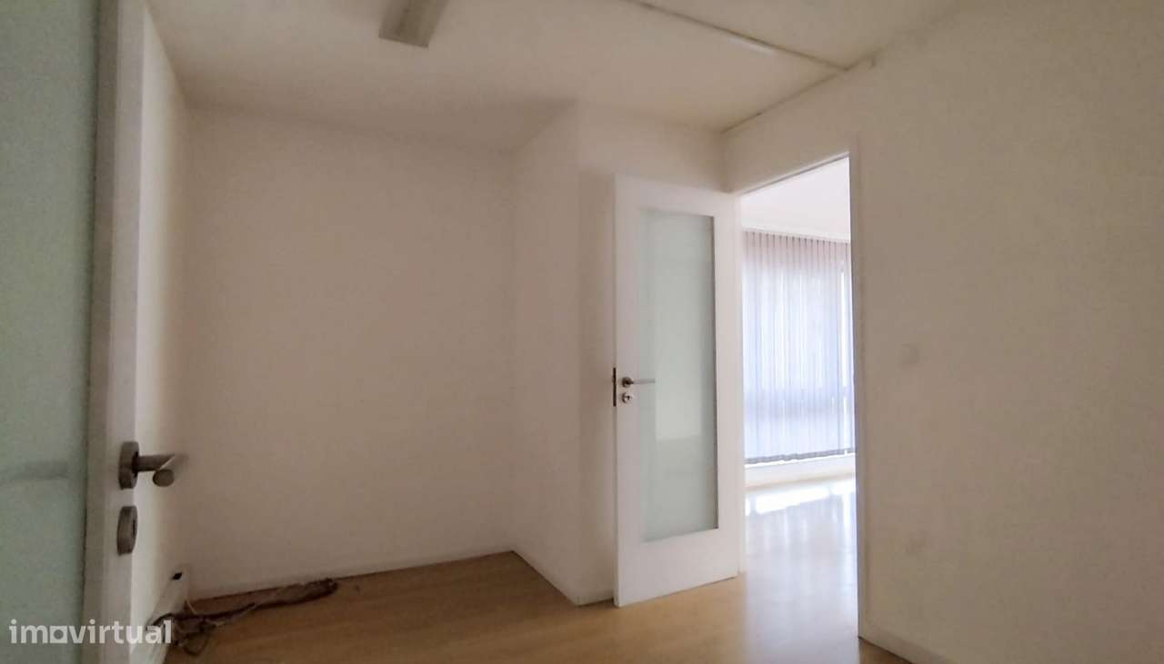 Venda de Escritório com 60 m2, no centro de Vila do Conde - Grande imagem: 5/12