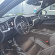 Volvo XC 60 2.0 B4 R-Design Geartronic - 11