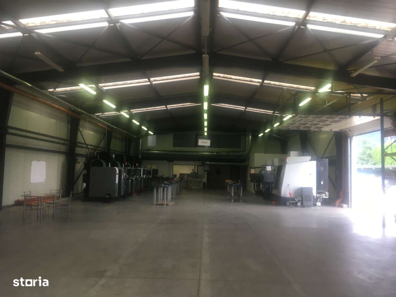 SPATIU PRODUCTIE SI/SAU DEPOZITARE USOARA - Imagine principală: 2/3