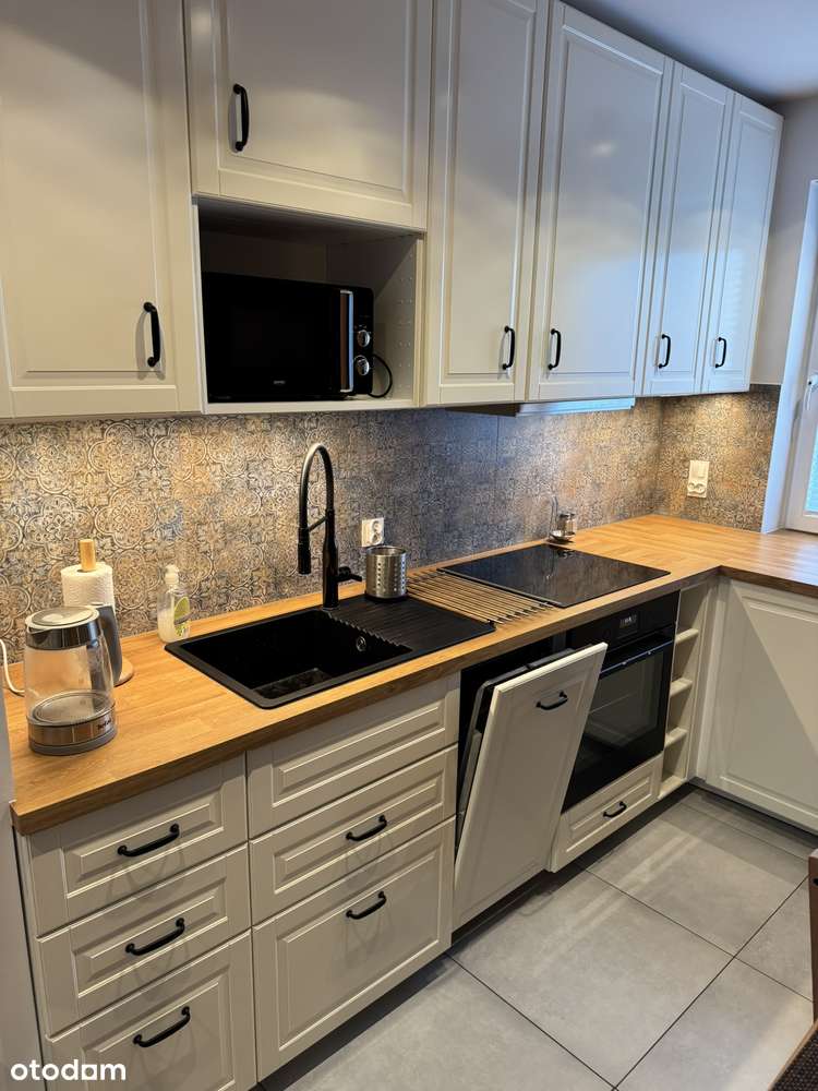 Komfortowe, 3 pokoje, osobna kuchnia, 2 miejsca garażowe w cenie - Pełny obrazek: 1/17