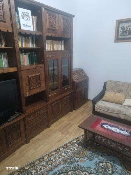 Inchiriez apartament la casa / curte - Imagine principală: 5/8