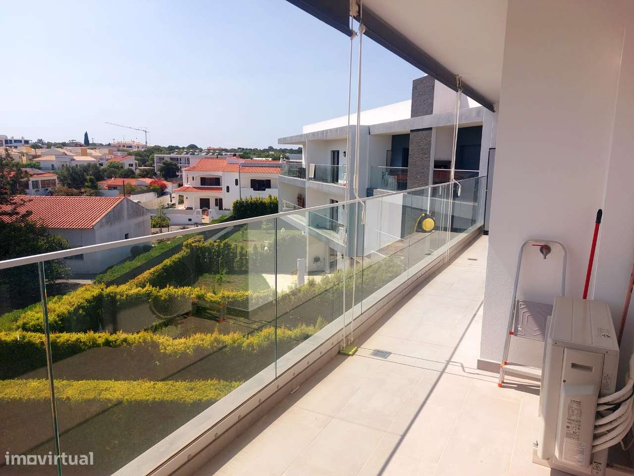 Apartamento Semi-Novo - Ferreiras-17