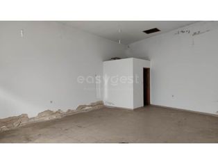 Loja comercial para Recuperar no Centro da vila de Aljustrel - Grande imagem: 2/12