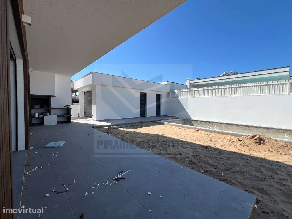 Moradia Isolada, Piscina, Garagem, Jardim Amplo, Azeitão-8