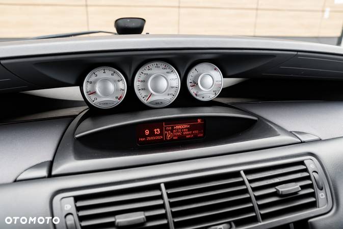 Peugeot 807 140 Automatik Premium - 36