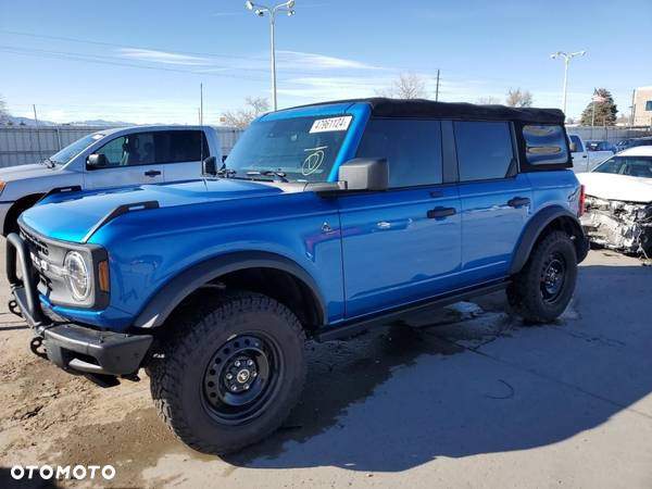 Ford Bronco - 3