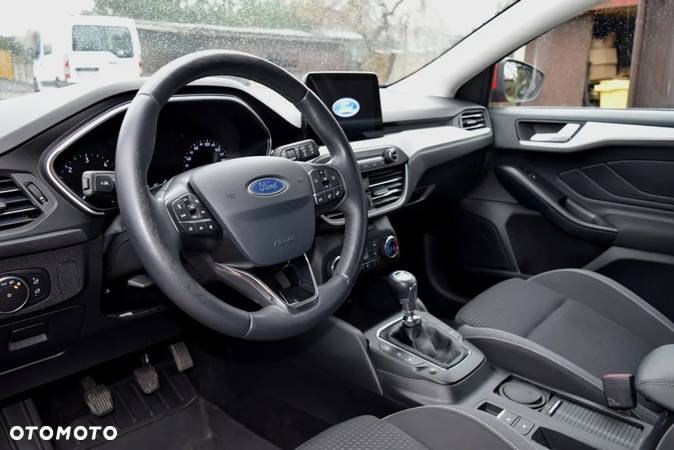 Ford Focus 1.5 TDCi SYNC Edition - 13