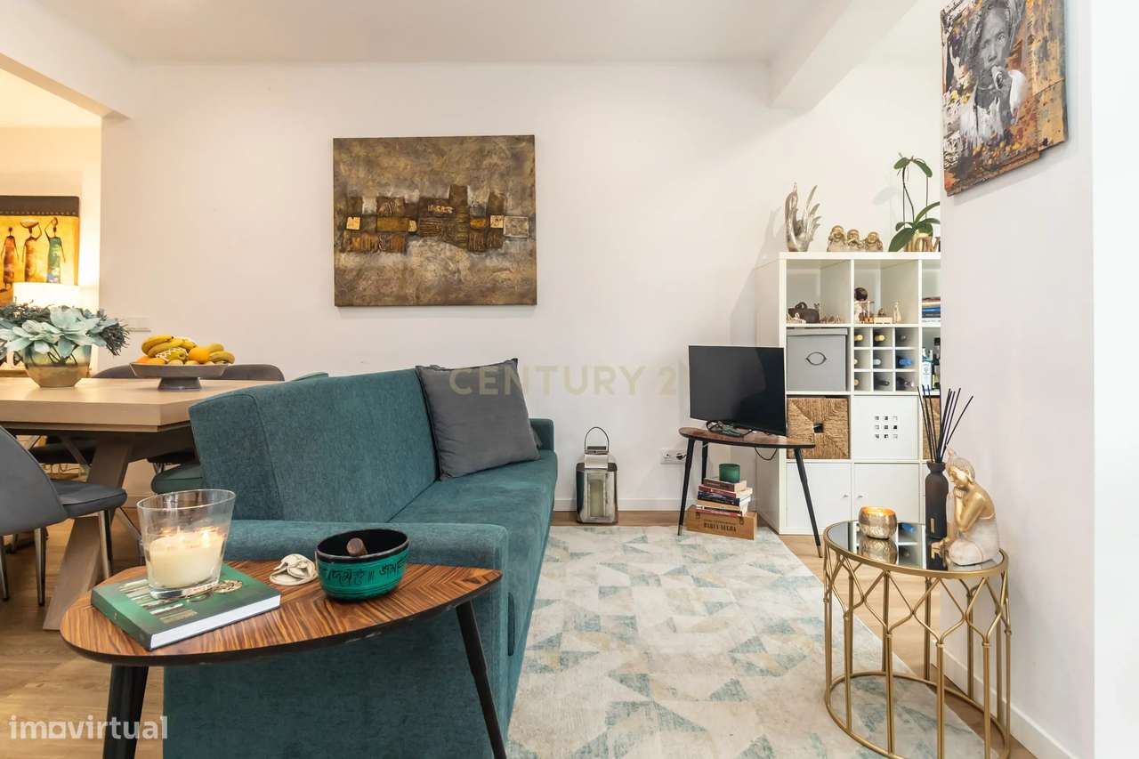 Apartamento Renovado em Almada com 3 Quartos e 2 WC - Grande imagem: 4/38
