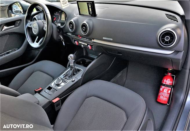 Audi A3 2.0 TDI S tronic Sport - 13